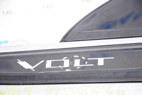 Молдинг эмблема крыла левый Chevrolet Volt 11-15 примята эмблема