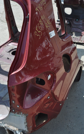 Чверть крило задня права VW Tiguan 09-17 червона на кузові, тички