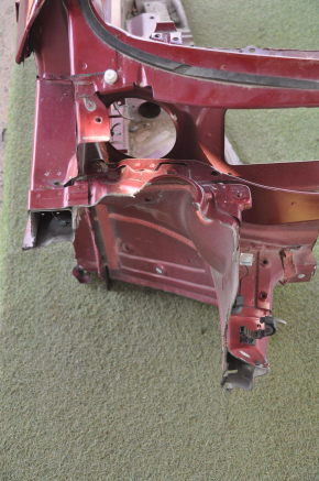 Четверть передняя правая Chevrolet Volt 16- красная с центр стойкой,отпилен лонжерон, примята, тычки
