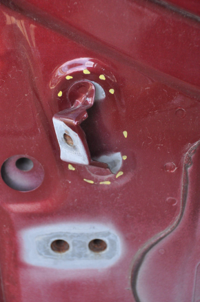 Чверть передня права Chevrolet Volt 16- червона з центр стійкою, відпиляний лонжерон, прим’ята, тички