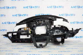 Торпедо передняя панель с AIRBAG Lexus CT200h 11-17 черн
