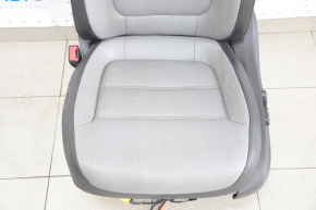 Водительское сидение VW Jetta 11-18 USA без airbag, кожа сер+черн, электро