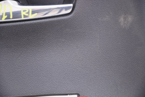 Обшивка дверей картка зад лев Chevrolet Volt 11-15 individualбордо, подряпина