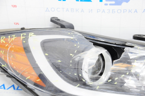 Фара передня права гола Hyundai Elantra AD 17-18 дорест галогенс кріплення, розбите скло