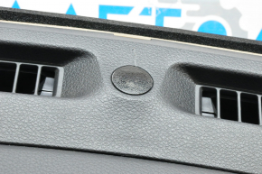 Торпедо передняя панель с AIRBAG Nissan Rogue 14-20 беж, с бардачком без накладки, царапины