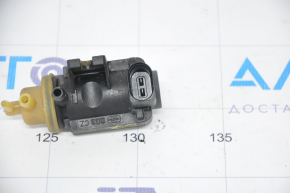 Клапан тиску наддуву VW Passat b7 12-15 USA 2.0 TDI