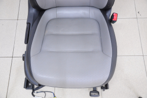Пассажирское сидение VW Jetta 11-18 USA с airbag, кожа сер+чер, механич+электро
