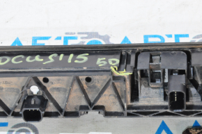 Камера заднего вида Ford Focus mk3 15-18 рест, с подсветкой и кнопкой, сломаны крепления