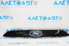 Молдинг дверцят багажника верх з емблемою Ford Escape MK3 13-16 дорест під камеру дефект емблеми