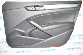 Обшивка двери карточка передняя правая VW Passat b7 12-15 USA черн, облом креп