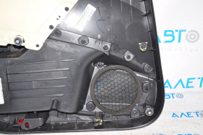 Обшивка двери карточка задняя правая VW Passat b7 12-15 USA черн с серой вставкой дефект крепления