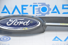 Решетка радиатора grill Ford Focus mk3 11-14 дорест usa с эмблемой мат, тычки на эмблеме