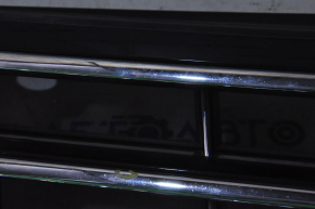 Решетка радиатора grill со значком VW Passat b8 16-19 USA песок