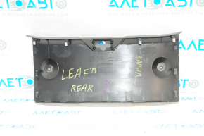 Накладка проема багажника Nissan Leaf 13-17 черная, потерта, царапины