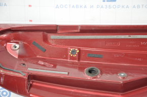 Спойлер двери багажника Toyota Sienna 11-20 сломано крепление