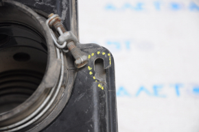 Очищувач повітря Toyota Camry v40 3.5 зламане кріплення