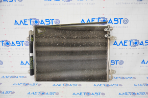 Радиатор кондиционера конденсер VW Passat b7 12-15 USA примят, оторваны соты