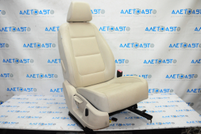 Пассажирское сидение VW Tiguan 09-17 с airbag, электро+ мех, кожа беж, царапина