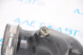 Воздуховод на мотор длинный Mazda3 MPS 09-13 сломан фитинг, нет 1 крепления