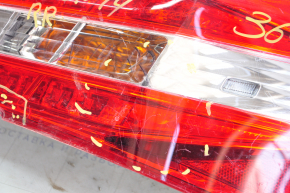 Фонарь внешний крыло правый Toyota Avalon 13-15 сколы на стекле, царапины