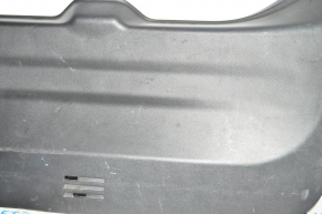 Обшивка двери багажника нижняя Nissan Rogue 14-20 черн, царапины