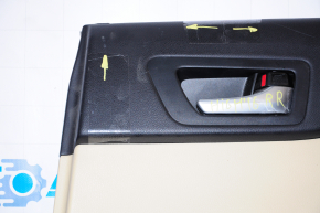 Обшивка двери карточка задняя правая Toyota Highlander 14-16, беж, со шторкой, дефект кожи