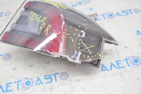 Фонарь внешний крыло правый Tesla Model S 12-20 разбито стекло