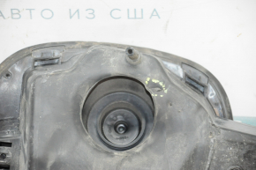 Лючок бензобака с корпусом Fiat 500L 14- надрыв