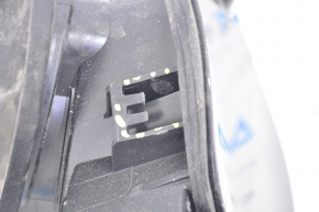 Лючок бензобака с корпусом Ford Escape MK3 13- сломаны крепления