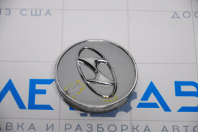 Центральний ковпачок на диск Hyundai Elantra 11-16 поліз лак