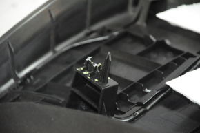 Обшивка дверей багажника низ Mazda CX-5 16 чорн, злам креп, потертості