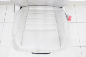 Пасажирське сидіння Ford C-max MK2 13-18 з airbag, механічне, бежева шкіра