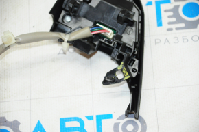 Кнопки управления на руле Mazda 6 13-21 сломаны крепления