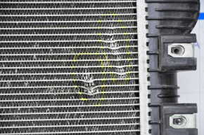 Радиатор охлаждения вода Lincoln MKX 16- 2.7Т пробит, примят