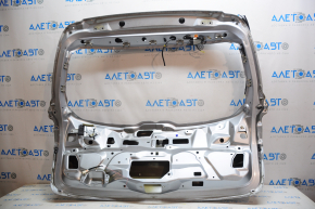 Дверь багажника голая Subaru Outback 15-19 серебро G1U, тычка