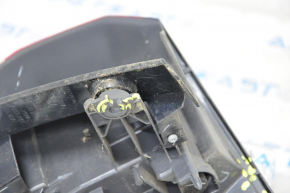 Фонарь внешний крыло левый Honda HR-V 16-22 трещина на стекле, трещины на корпусе, слом креп
