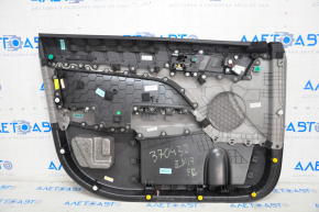 Обшивка двери карточка передняя правая Hyundai Elantra AD 17-20 тряпка сер, потерта, надлом креп