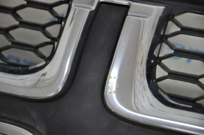 Решетка радиатора grill Dodge Journey 11- хром с эмблемой, сколы на хроме