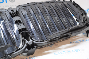 Грати радіатора жалюзі з моторчиком BMW X5 G05 тріщини, під ремонт