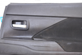 Обшивка двери карточка задняя правая Mitsubishi Outlander 14-21 черн тряпка, ткань надорвана, царапины