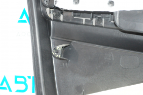 Обшивка дверей картка перед прав Subaru Forester 14-18 SJ чорн з сірою вставкою ганчірка, підлокітник шкіра, злам креп