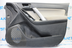 Обшивка дверей картка перед прав Subaru Forester 14-18 SJ чорн з сірою вставкою ганчірка, підлокітник ганчірка, злам креп, подряпини, під хімчистку