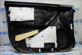 Обшивка дверей картка перед прав Subaru Forester 14-18 SJ чорн з сірою вставкою ганчірка, підлокітник ганчірка, злам креп, подряпини, під хімчистку