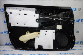 Обшивка двери карточка передняя правая Subaru Legacy 15-19 черн с черной вставкой тряпка, подлокотник кожа, сер молдинг структура, надрыв