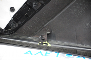 Обшивка двери карточка задняя правая Subaru Forester 14-18 SJчерн с черной вставкой кожа, подлокотник кожа, harman kardon, царапины, слом креп