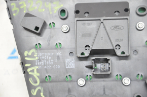 Панель управления магнитофоном Ford Escape MK3 13-16 дорест вскрывалась, сломаны крепления