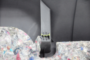 Обшивка двери багажника нижняя Ford Escape MK3 13-16 дорест, черн, слом креп, потерта, отсутствует ручка