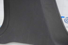 Накладка центральної стійки нижня ліва Honda Accord 13-17 чорна, подряпини