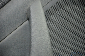 Обшивка двери карточка задняя левая Hyundai Sonata 15-19 черн с черн вставкой кожа, подлокотник кожа, черн молдинг структура, надрывы, царапины