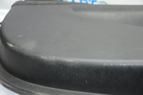 Обшивка двери карточка передняя левая Chevrolet Malibu 16- черн с черн вставкой тряпка, царапины, под химчистку